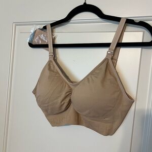 Kindred Bravely nursing bra size large